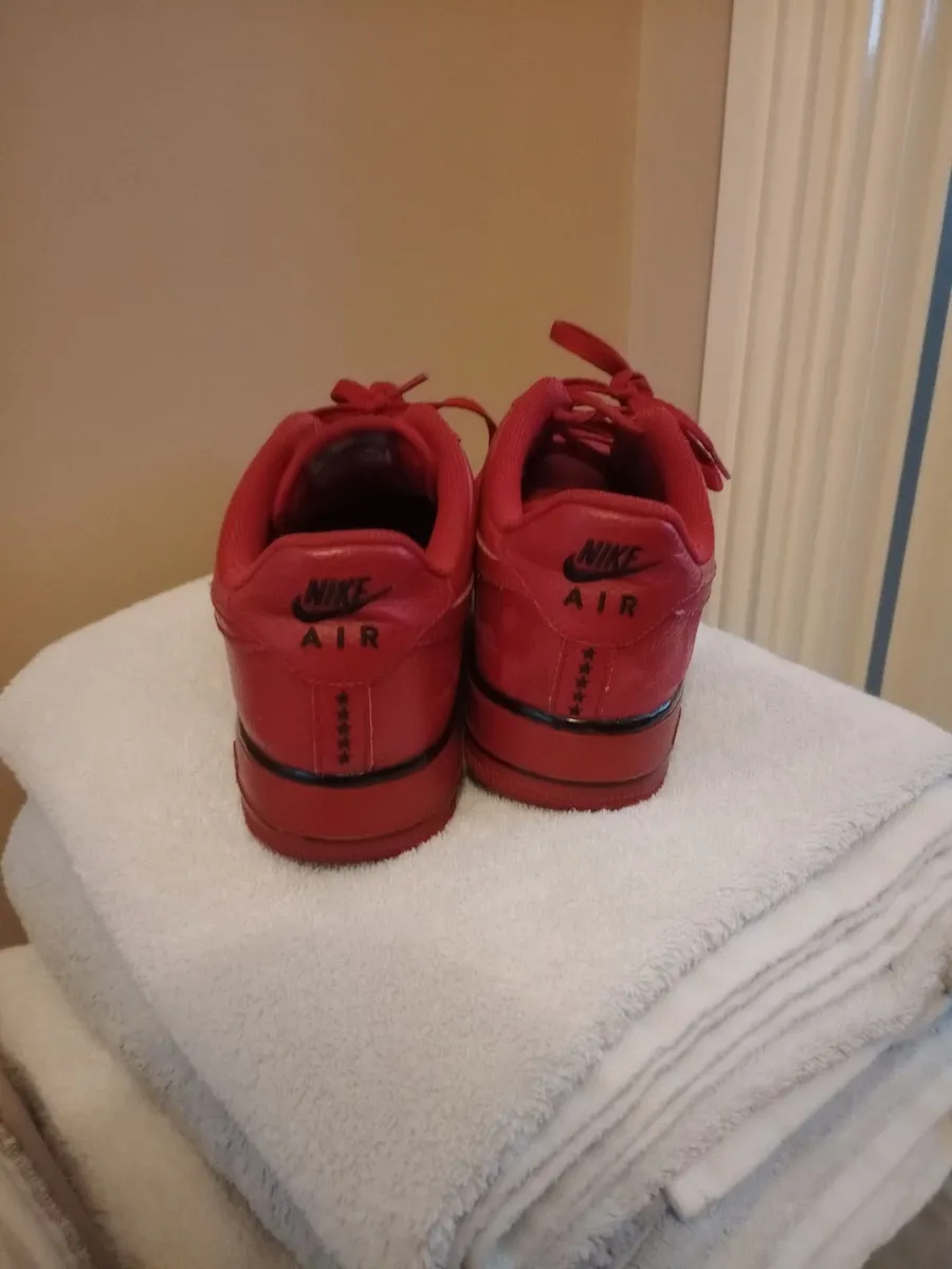 Nike shoes trainers - Image 2