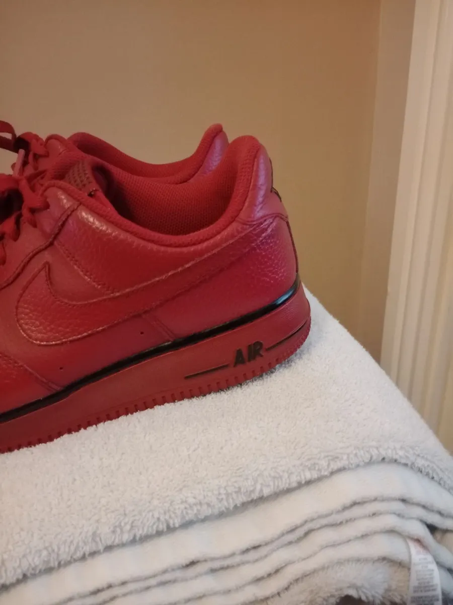 Nike shoes trainers - Image 3