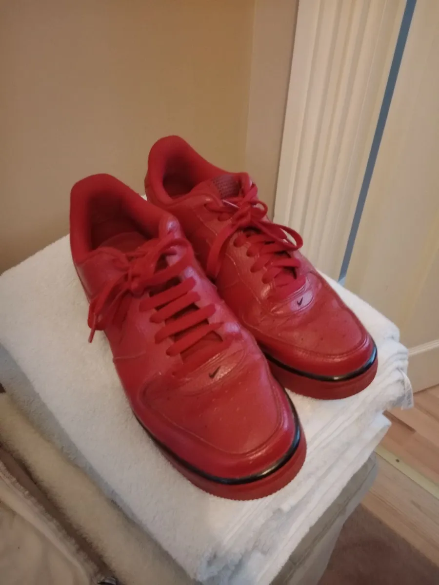 Nike shoes trainers - Image 1