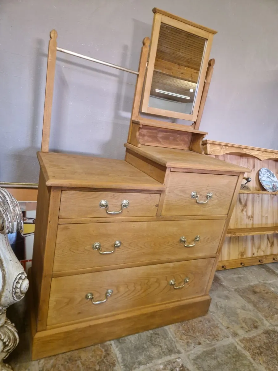 Early 1900s pine wash stand, mirror, towel rails - Image 2