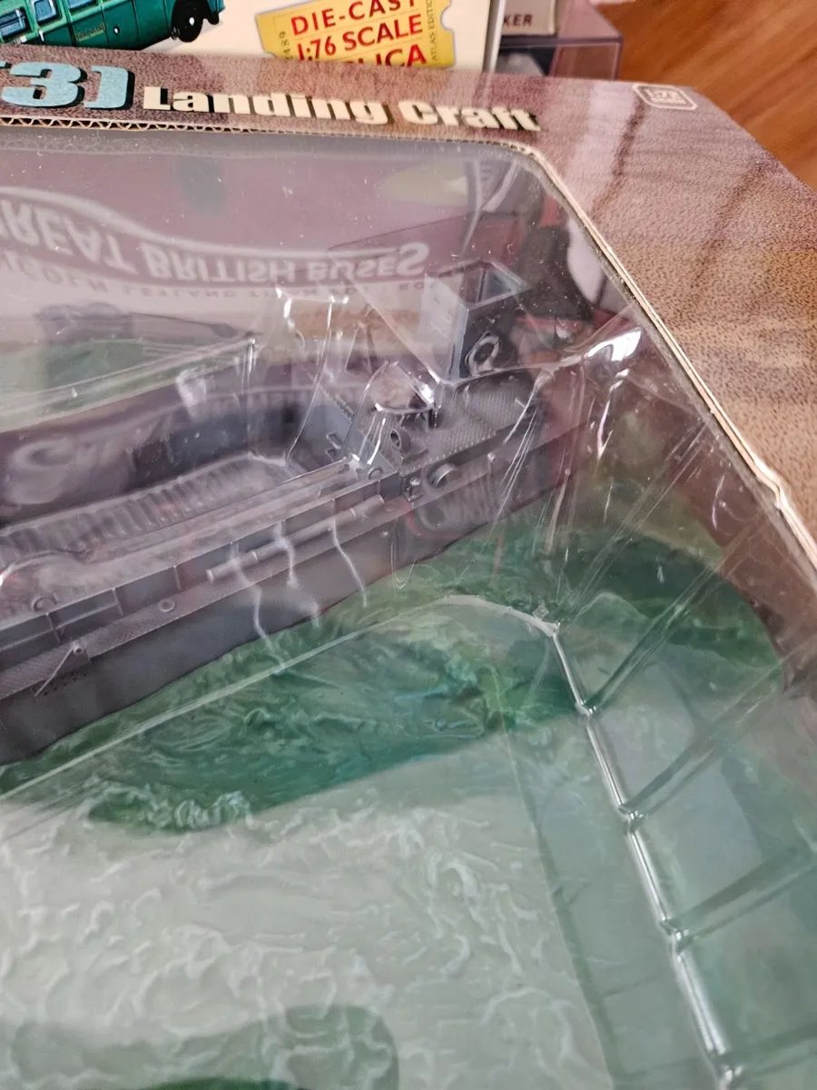 Corgi Dragon American WW2 Landing Craft Diorama - Image 3