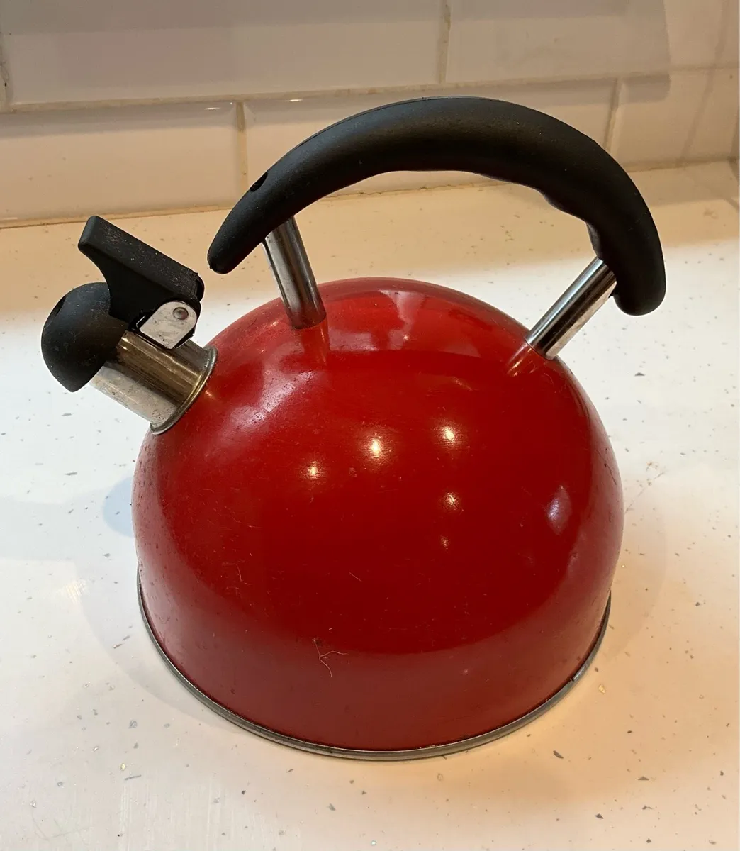 Whistling Camping Kettle 2.0L - Image 2
