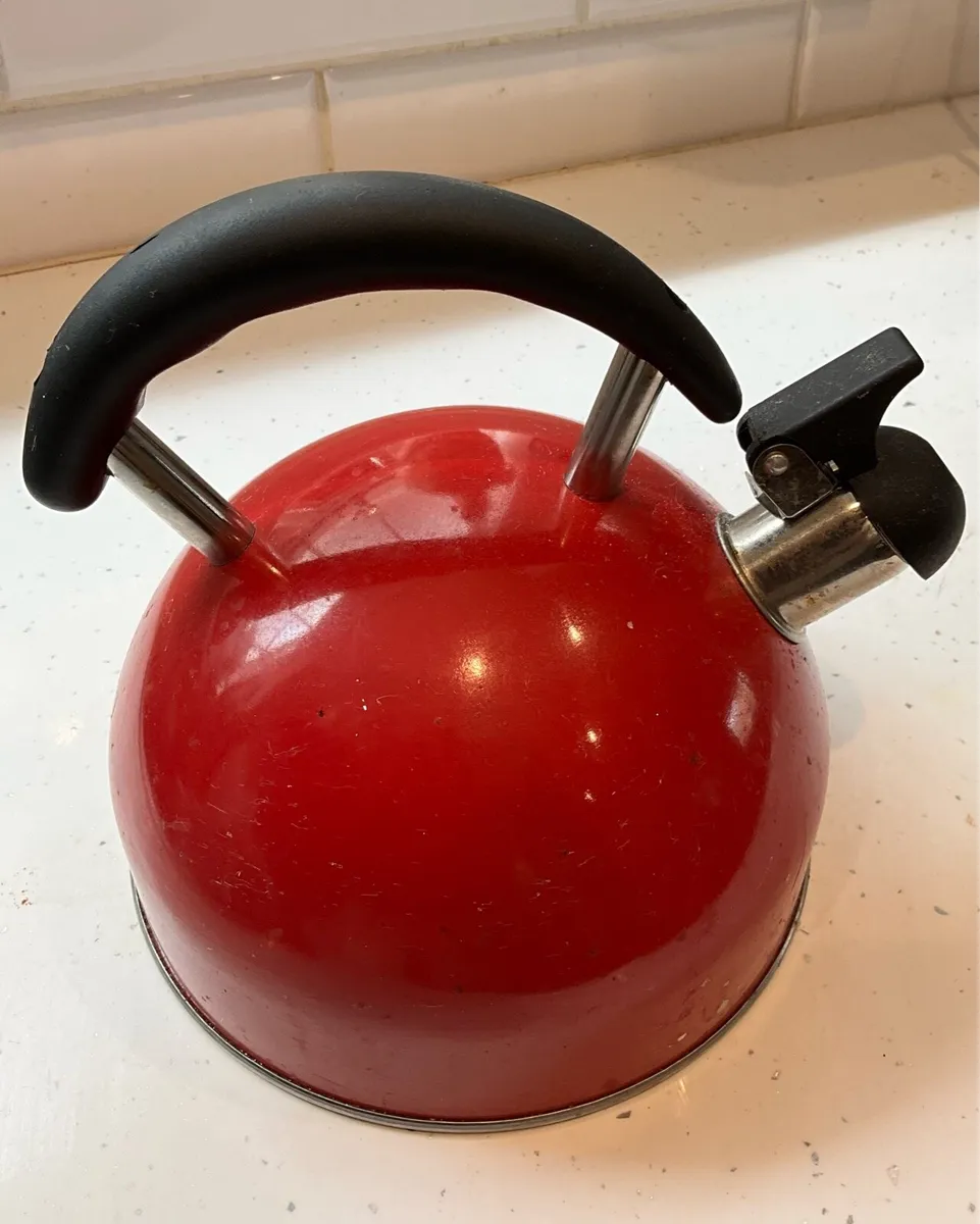 Whistling Camping Kettle 2.0L - Image 3