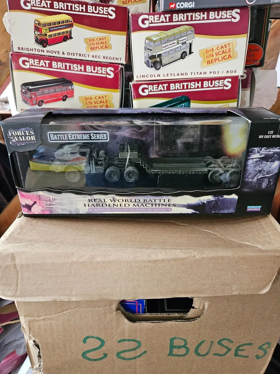 Corgi Forces of Valor American WW2 Tank Transporte - Image 1