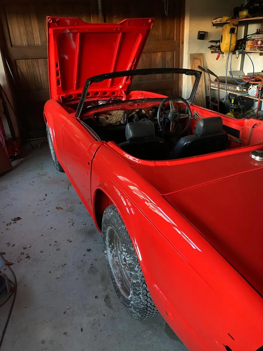 Triumph TR6 PI - Image 4