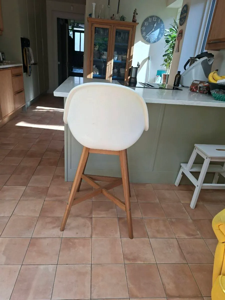 Tall bar stool x 2 (kitchen island) - Image 3