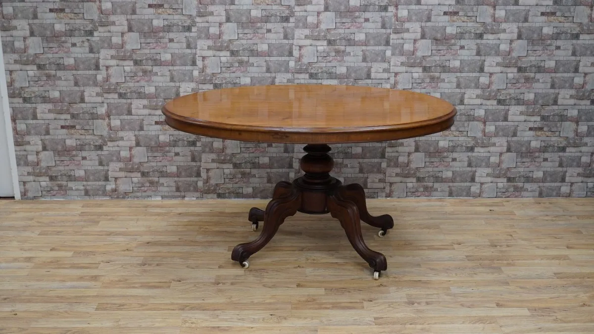 Victorian Mahogany Oval Pedestal Table - Image 1