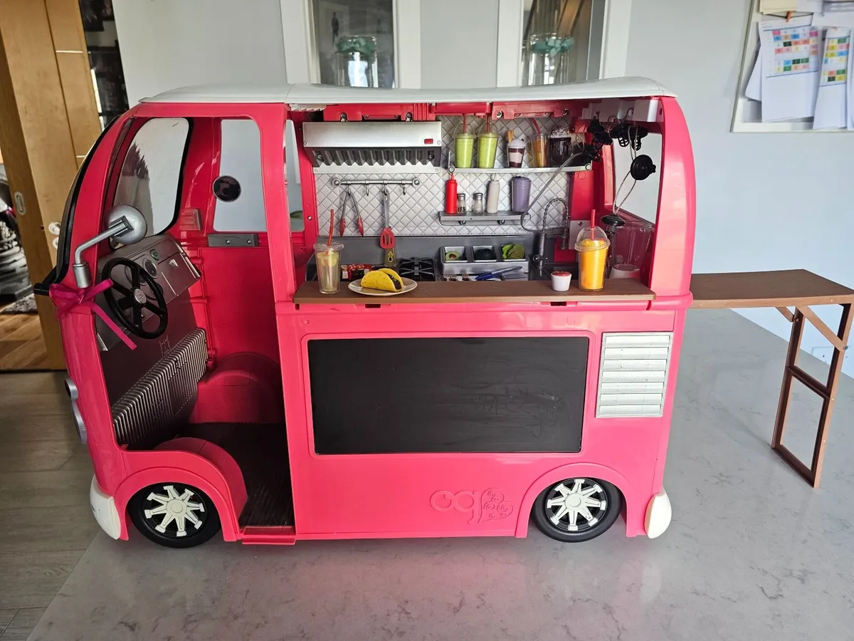 Generation Dolls - Image 1