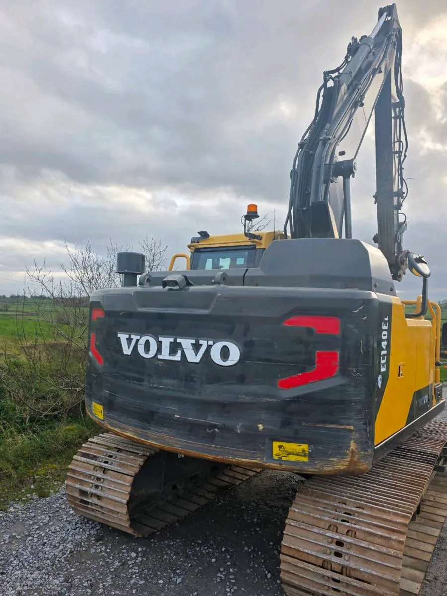 Excavator for sale - Image 3