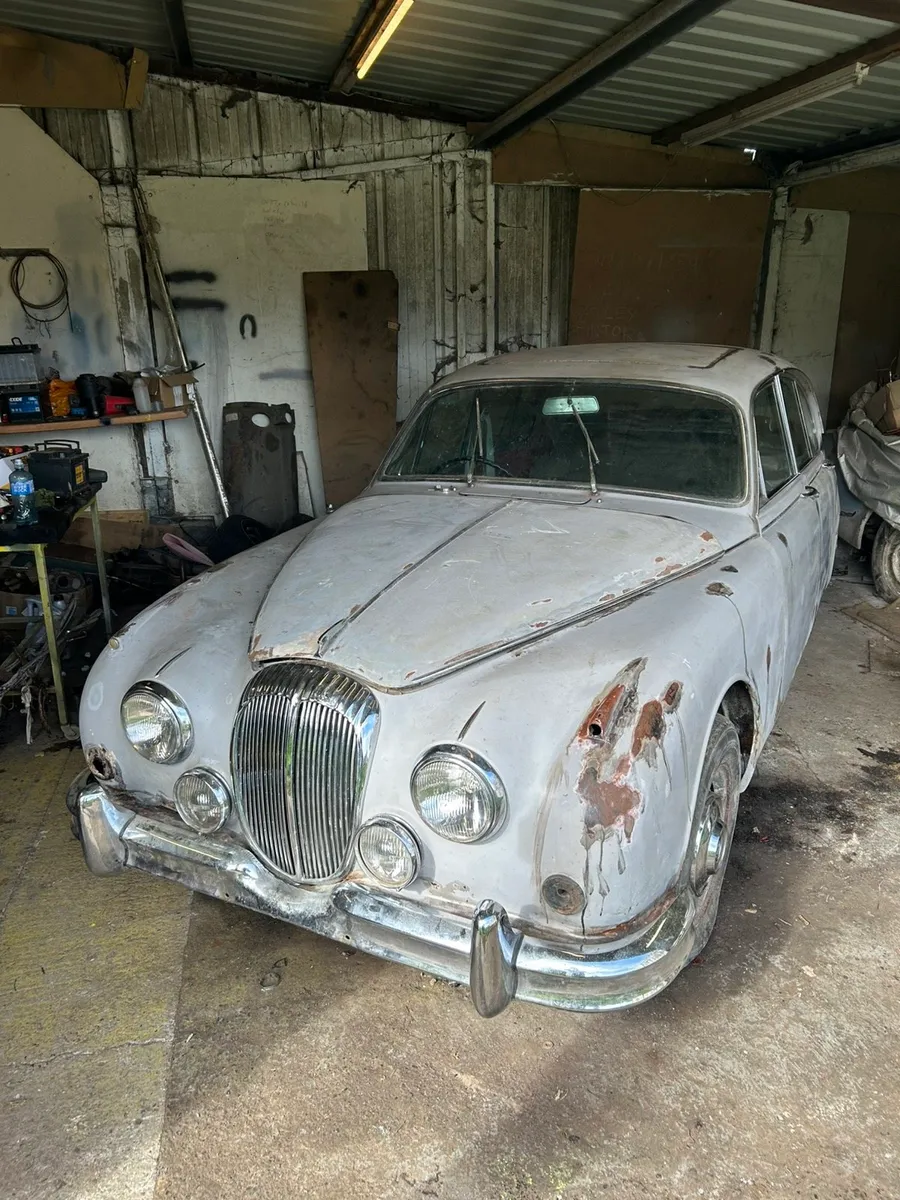 Jaguar Mk2 / Daimler V8 250 Project - Image 1