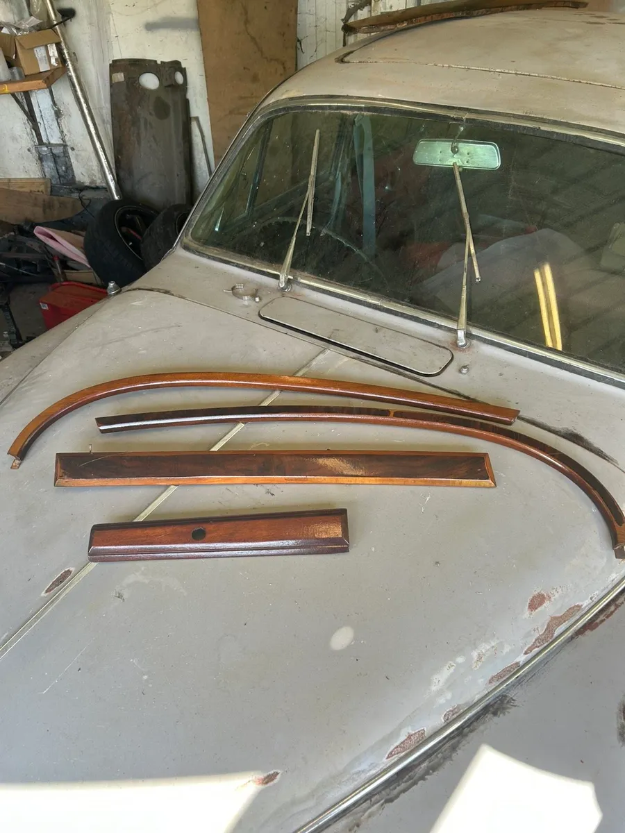 Jaguar Mk2 / Daimler V8 250 Project - Image 3