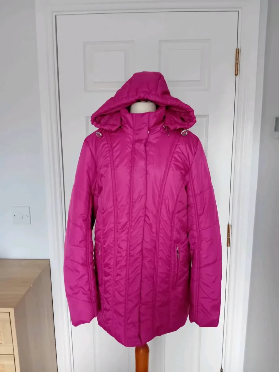 "Damart" Ladies Padded Coat (BNWOT) - Image 2