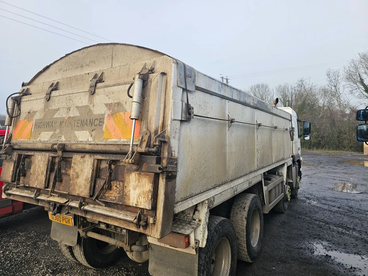 Volvo Other 2010 - Image 1