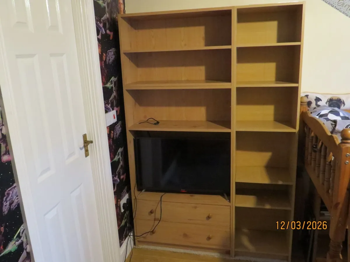 Shelf unit with drawers