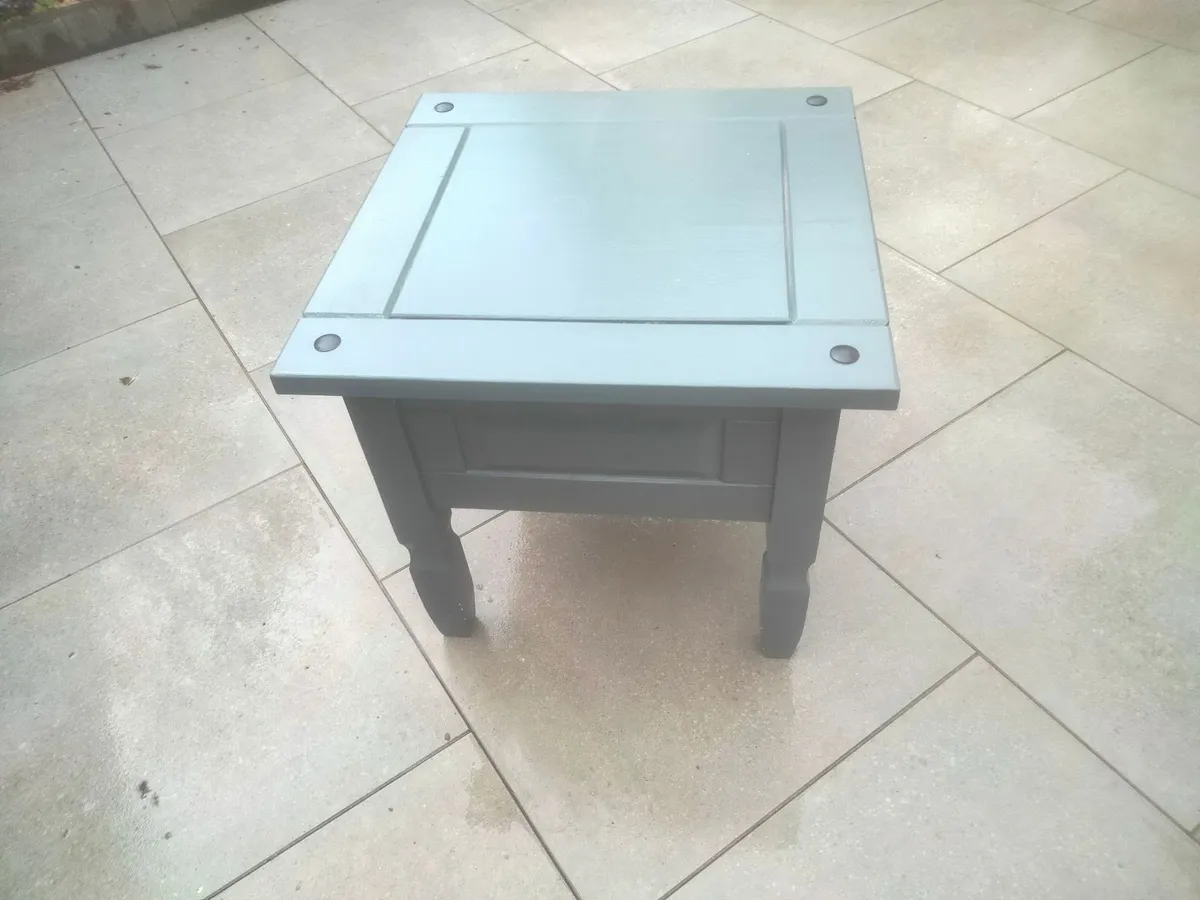 Small Table - Image 2