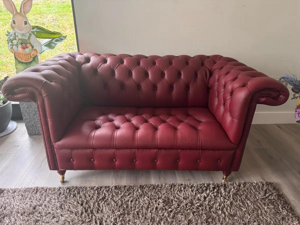 2 seater chesterfield sofa - Image 1