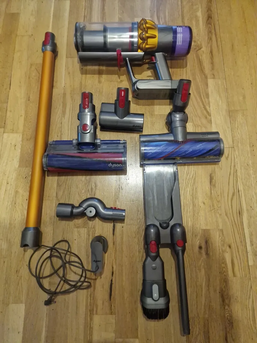 Dyson V15 Absolute - Image 1