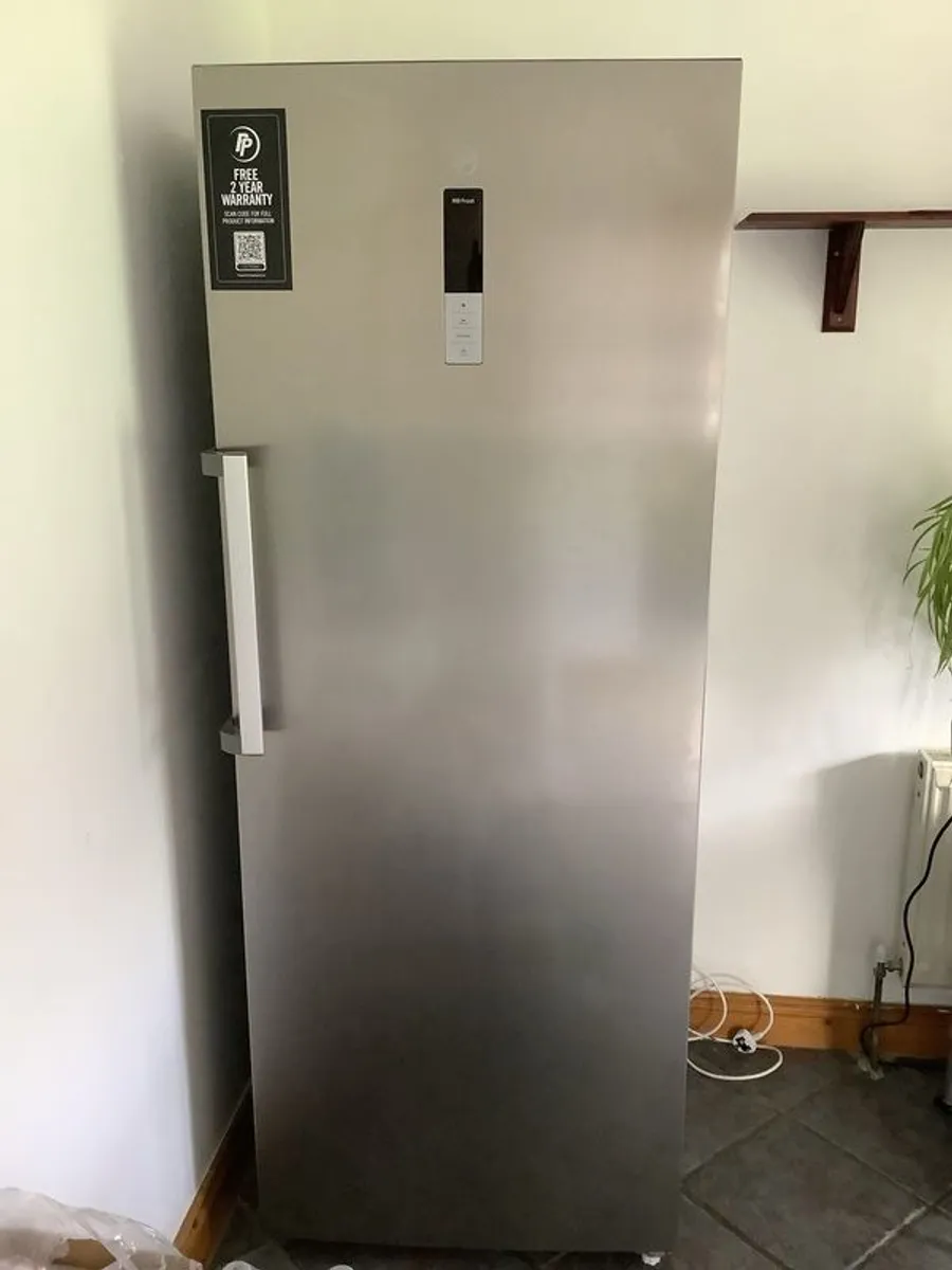 Powerpoint Hybrid Larder fridge - Image 1