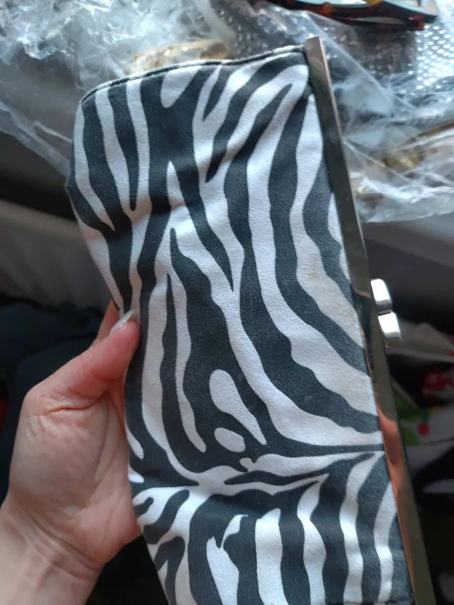 Zebra new look clutch worn twice - Image 4