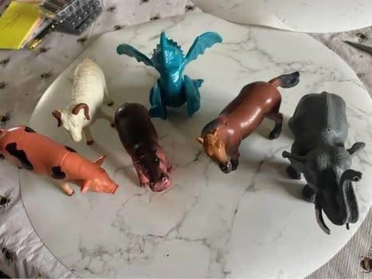 Animal figurines - Image 1