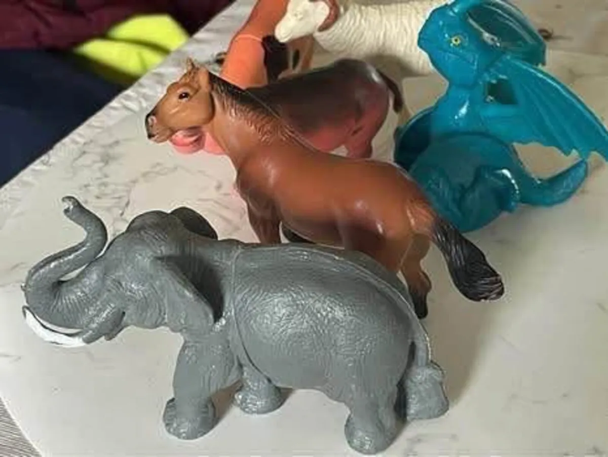 Animal figurines - Image 4
