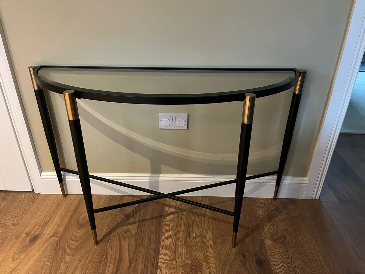 Occasional table - Image 1