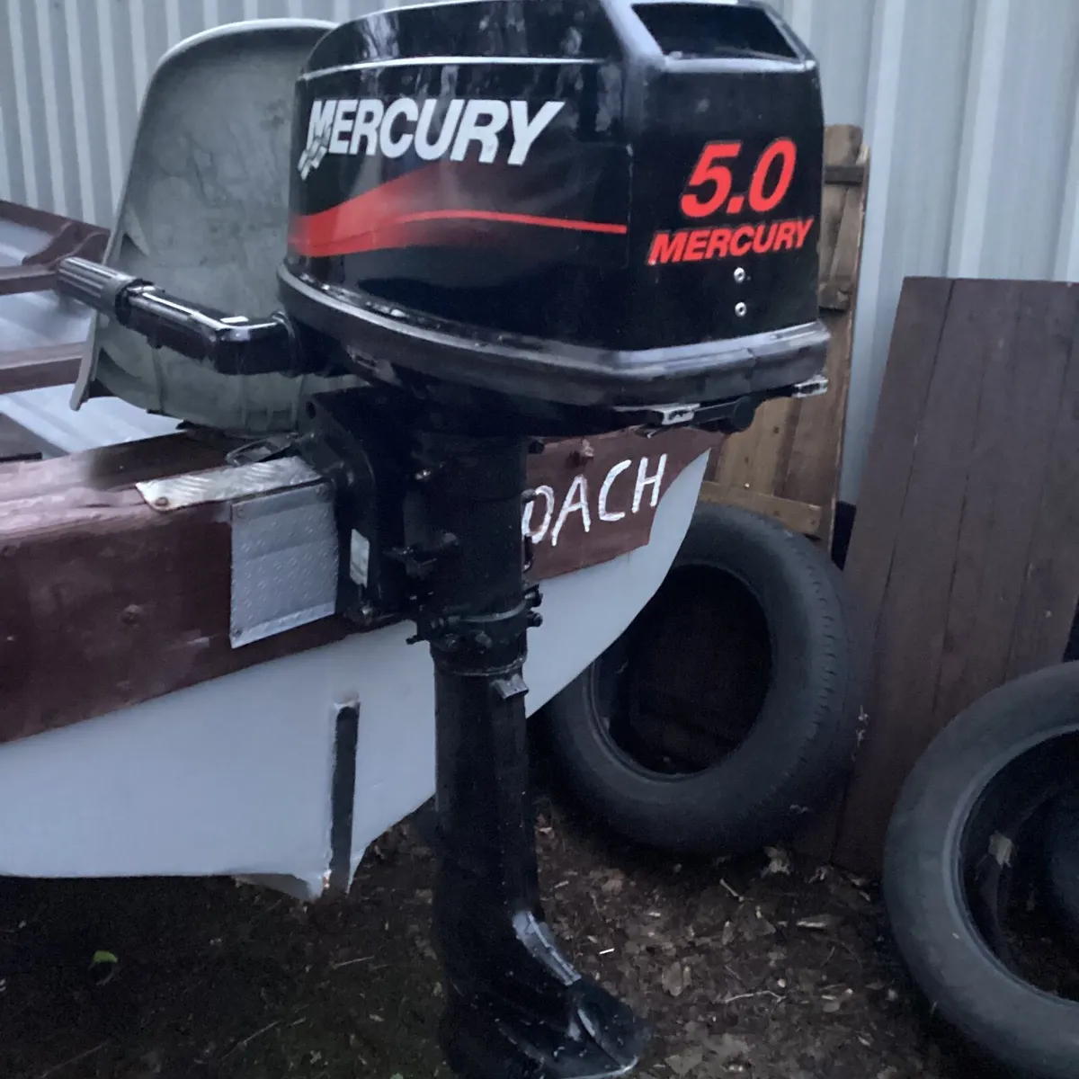 Mercury outboard engine - Image 2