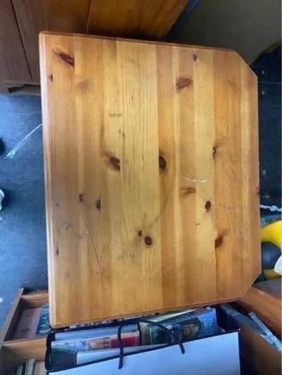 Wooden tv stand - Image 4