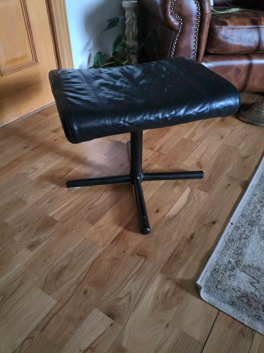 Foot stool 15 Euro - Image 1