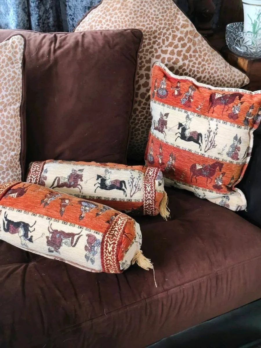 Beautiful set cushions 30 Euro - Image 2