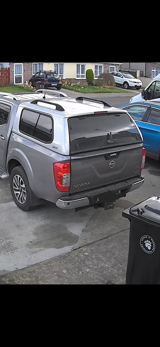 Navara canopy ridegeback with loom