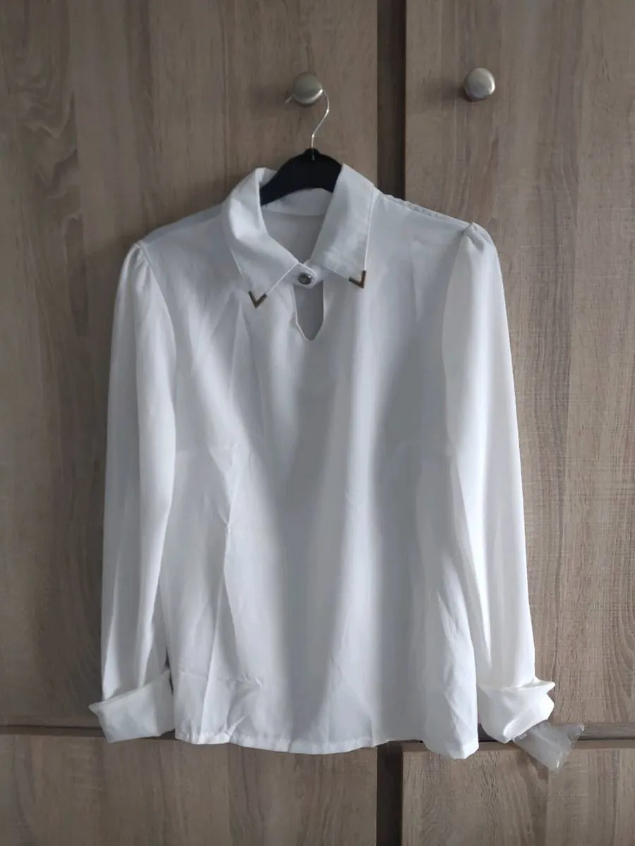 White shirt top new fits sm - Image 1
