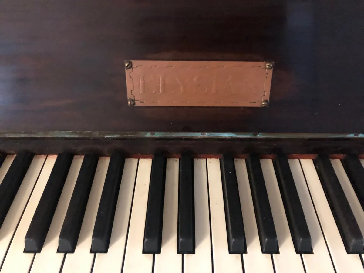 piano - Image 4