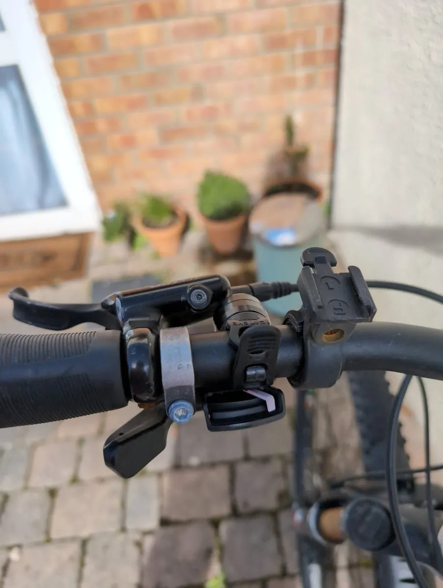 TREK Marlin 6 - Image 2