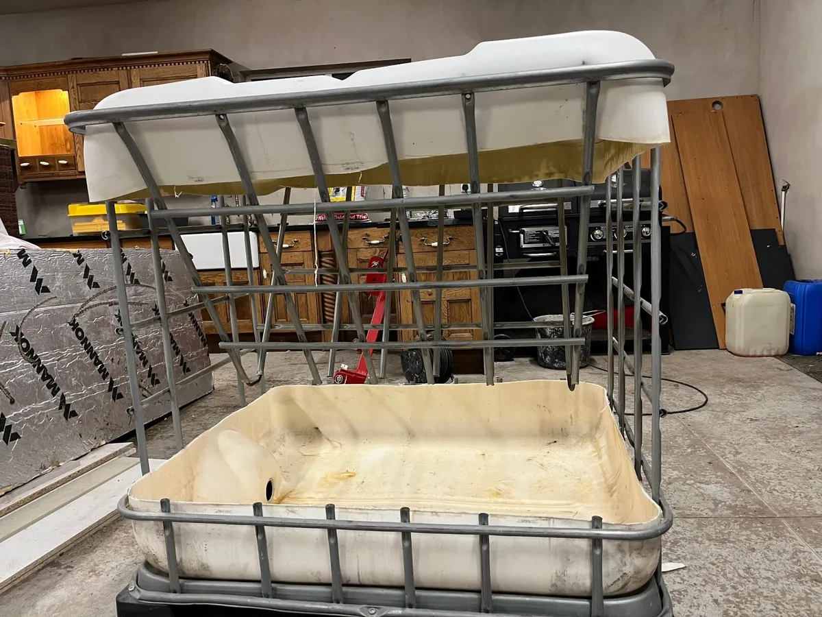 Sheep feeder - Image 2