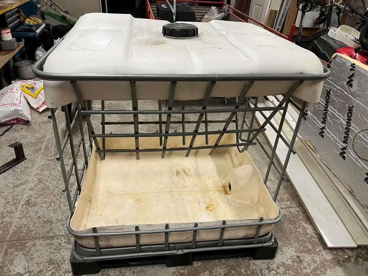 Sheep feeder - Image 4