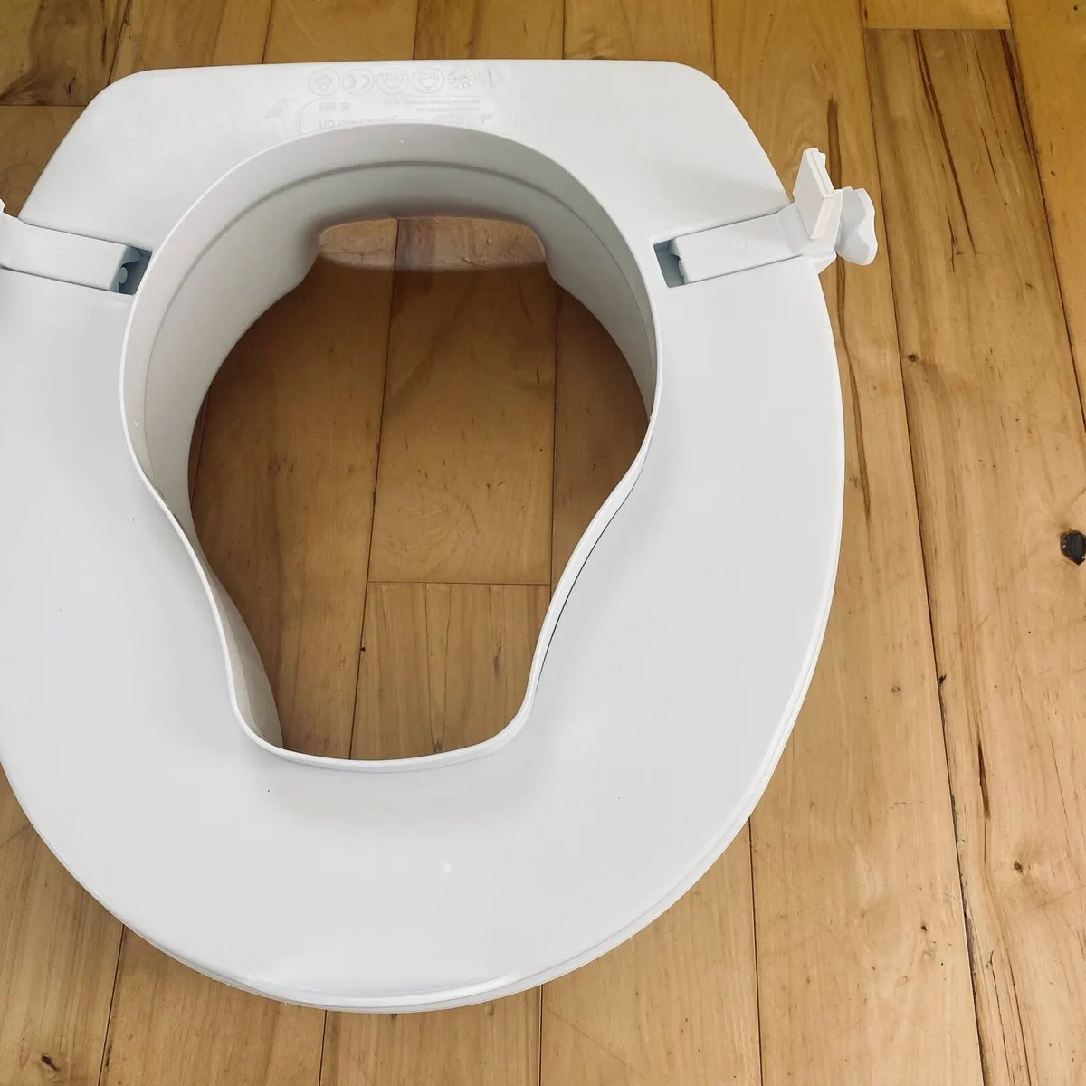 Toilet seat - Image 2