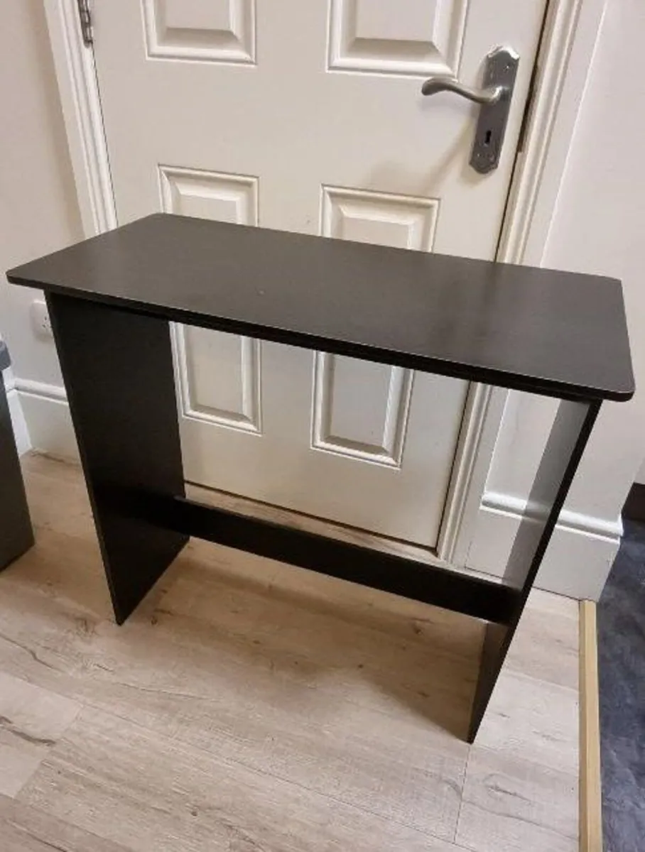 Home Office small desk in very good condition - Image 4