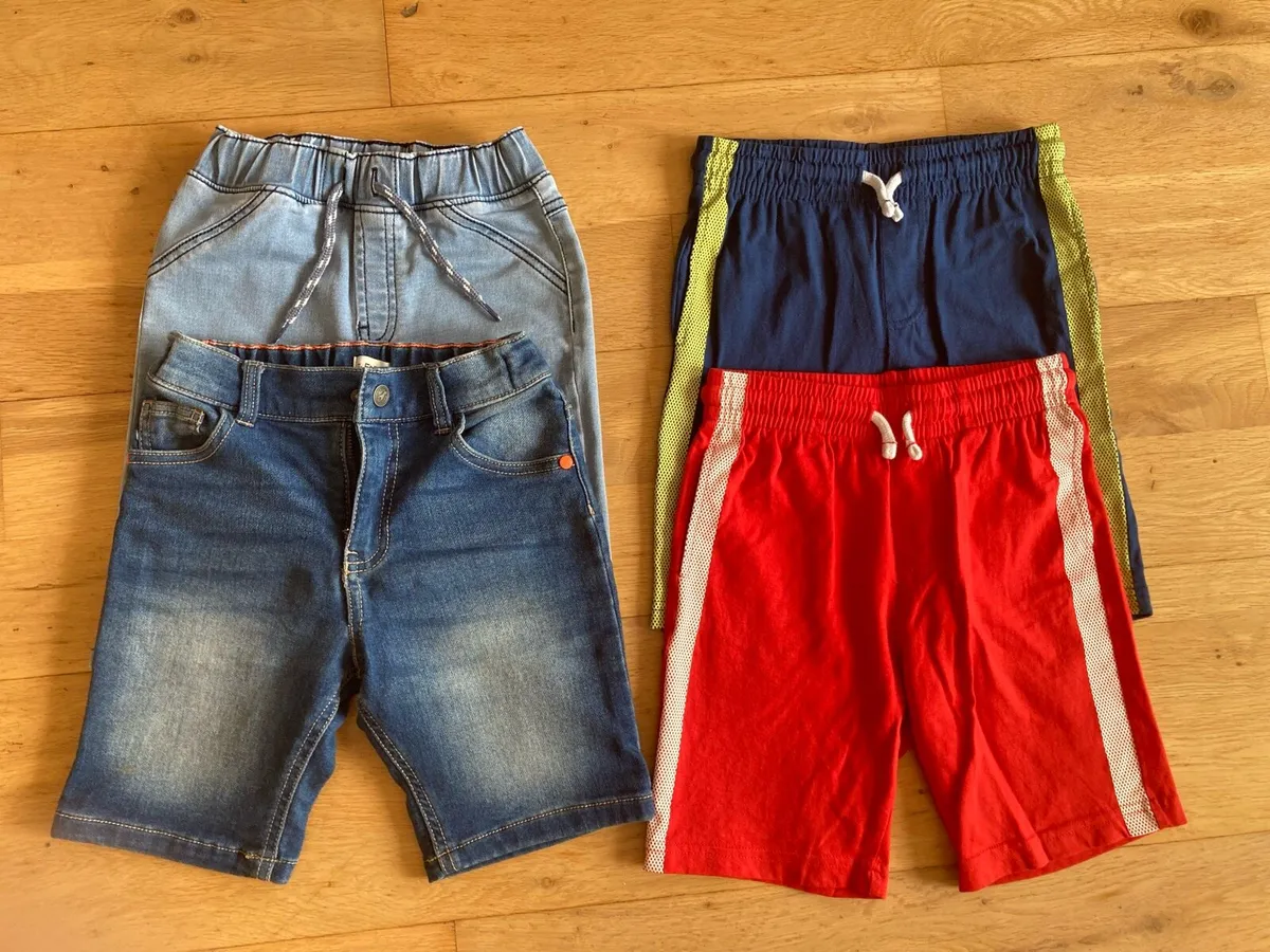 Boys shorts 5-6y