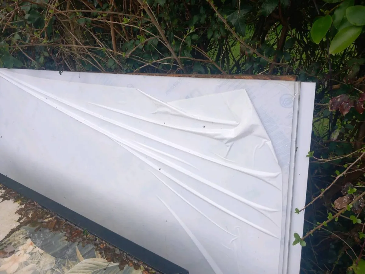 Polycarbonate - Image 1