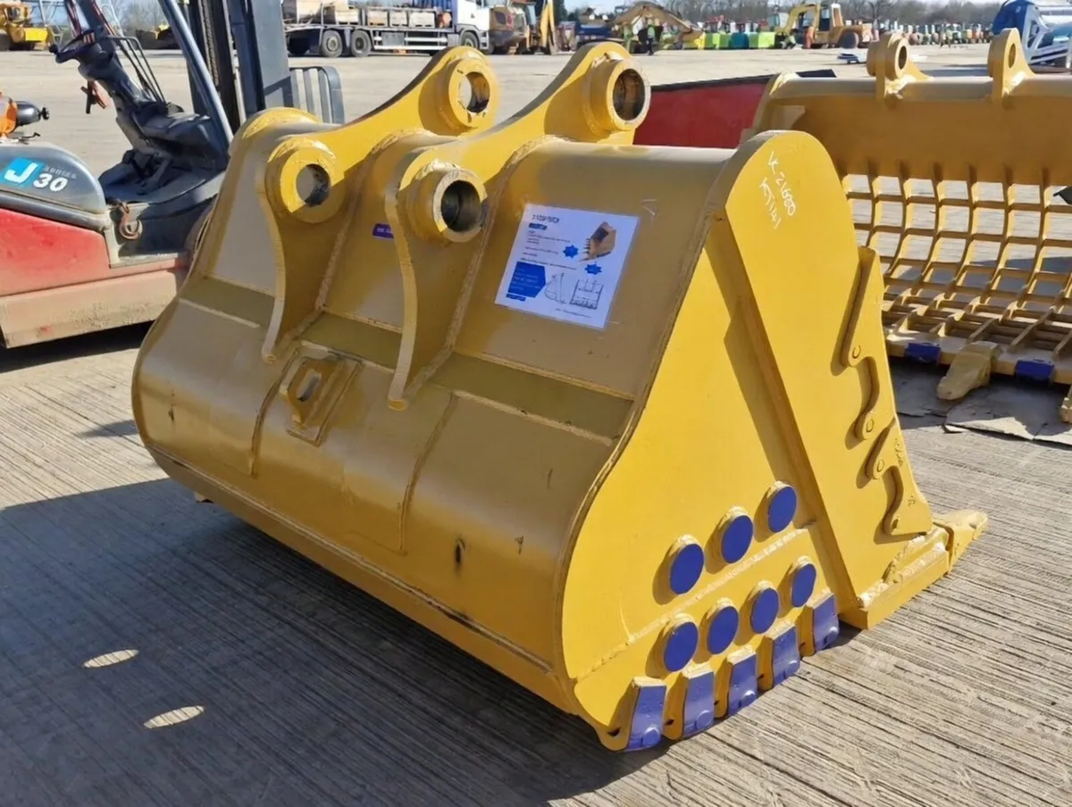 Digging buckets 80 90 100 pins 4 to 6 foot - Image 4