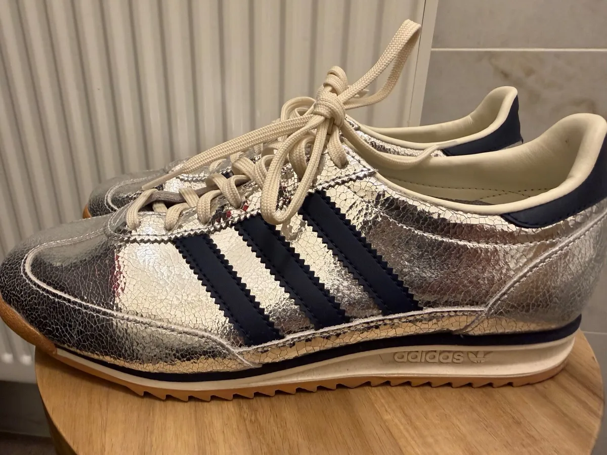 sneakers UK 6,5 both pairs 80 euro - Image 1