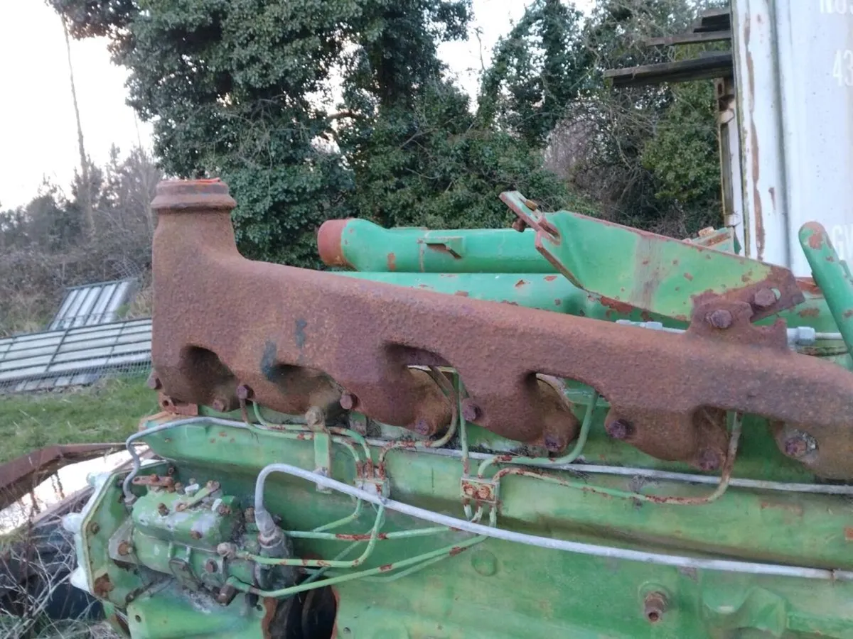 Johndeere 3040 engine for parts - Image 1