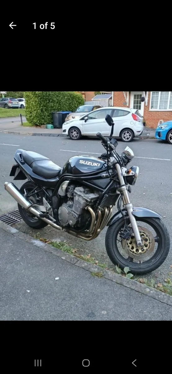 Suzuki bandit breaking for parts - Image 1