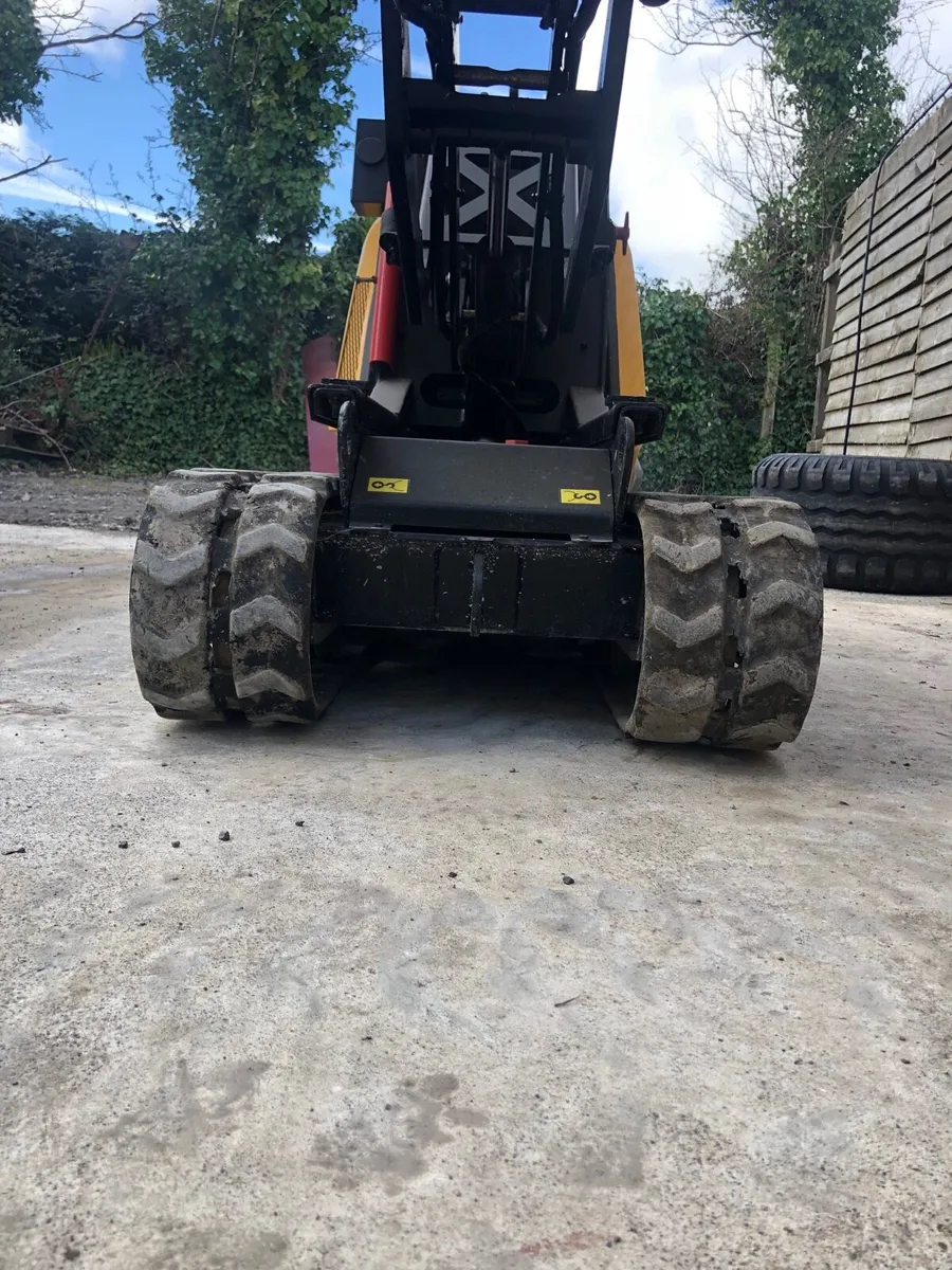 JCB DUMPER 2019 **MINT CONDITION** - Image 4