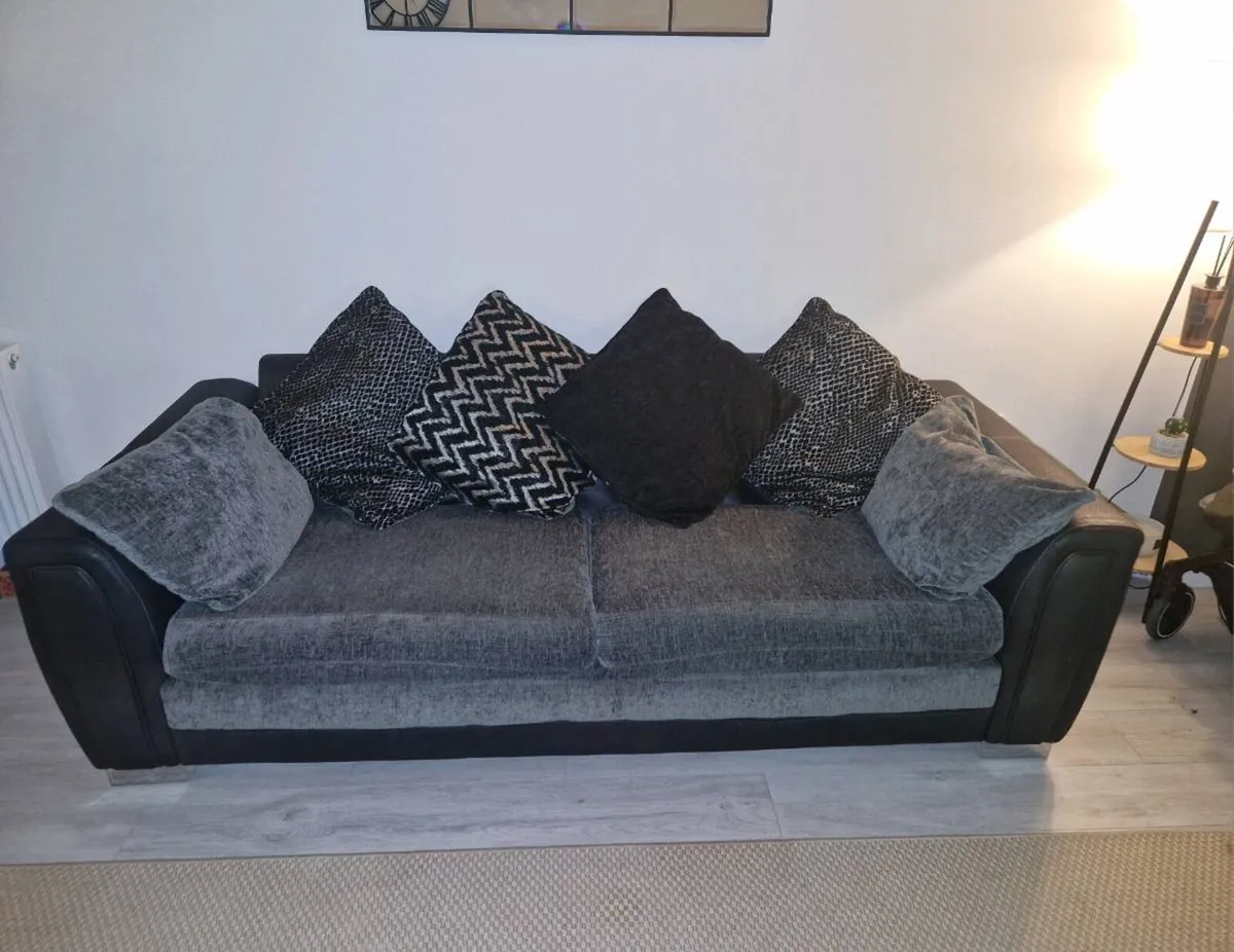 Sofa - Image 2