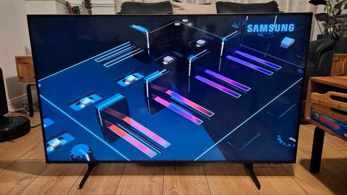 Samsung 50" 8-Series Crystal UHD 4K Smart TV - Image 3