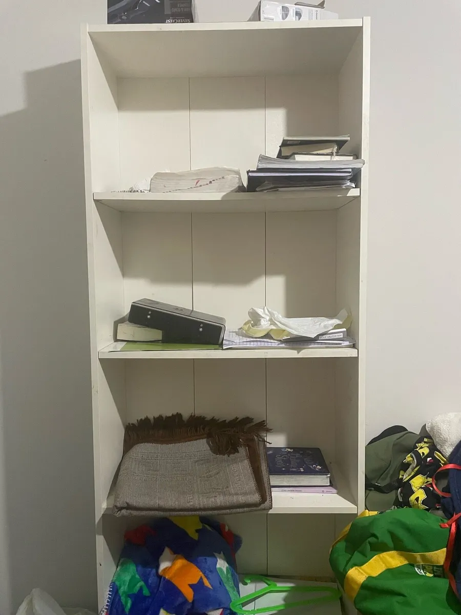 Book shelf - Image 2