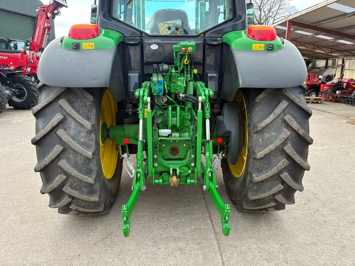 JOHN DEERE 6120M - Image 2