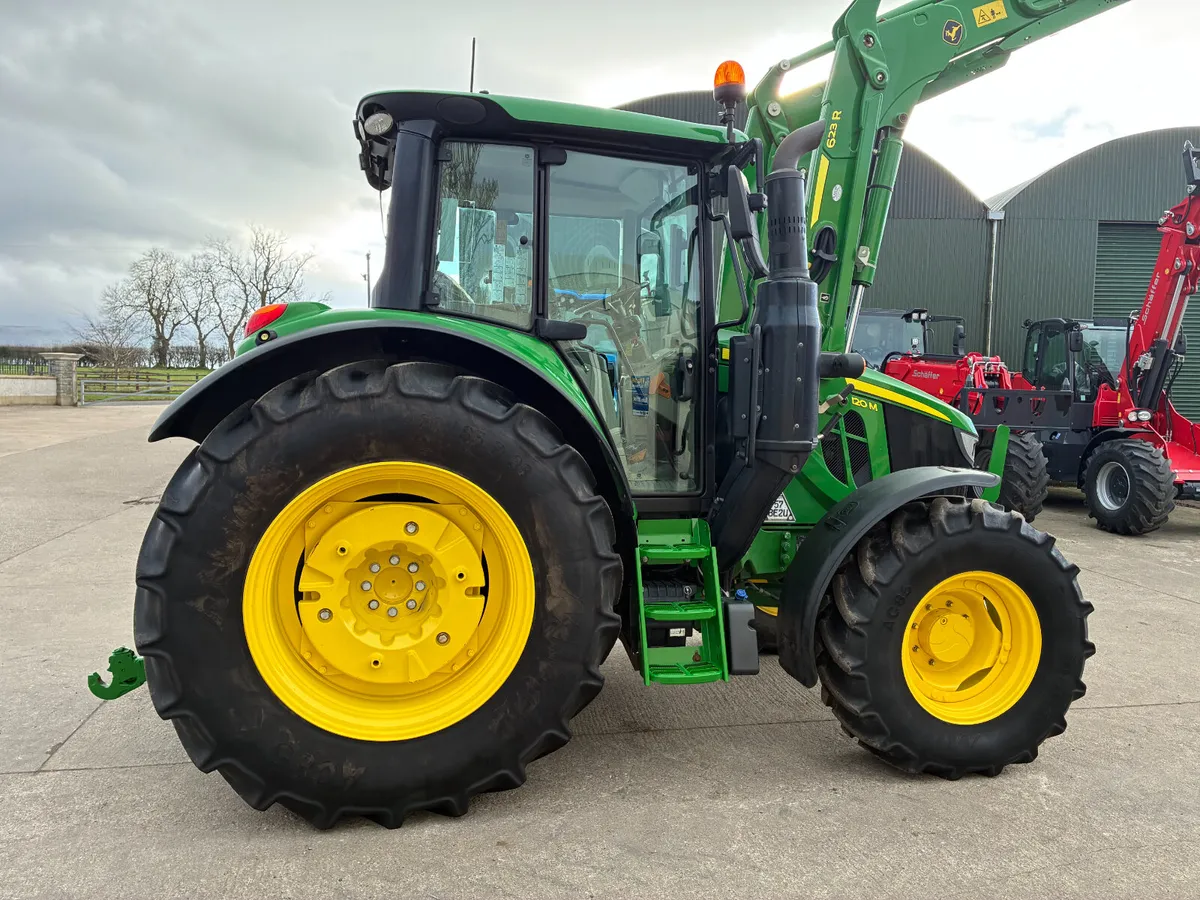 JOHN DEERE 6120M - Image 3